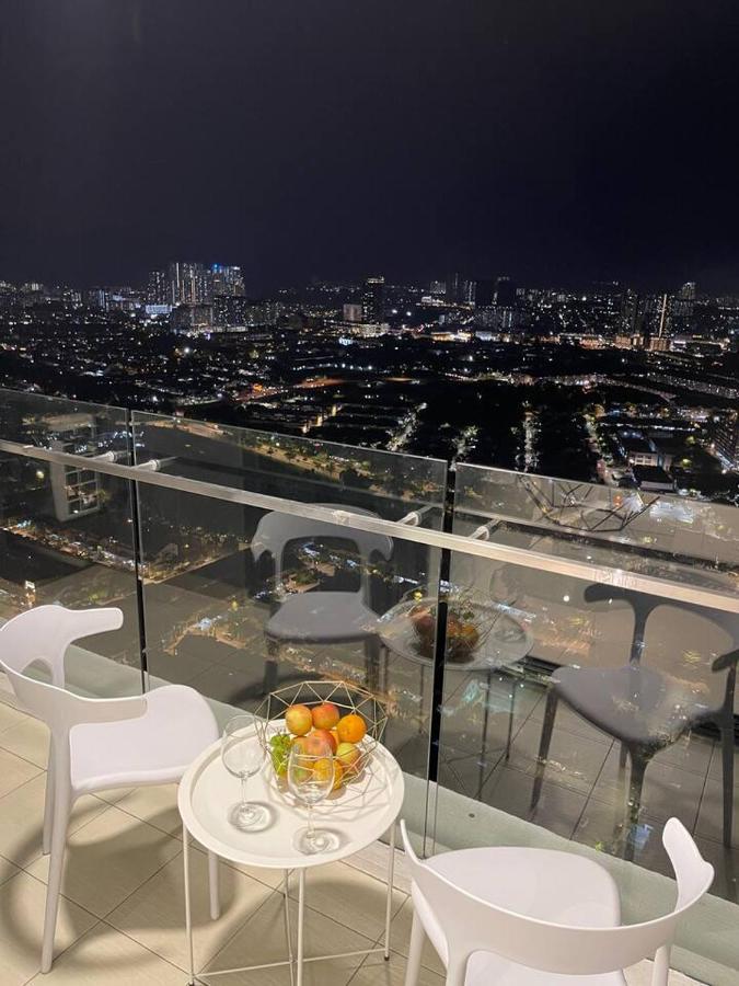 100mbps Desapark Montkiara Publika Mitec Kepong Menjalara Segambut 7pax Kuala Lumpur